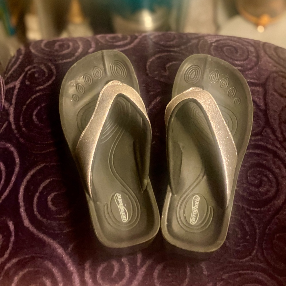 Super Comfy 🥰 & Super Cute 💖 Sandals, Perfect For the Summer Travels!! 🏝️😎